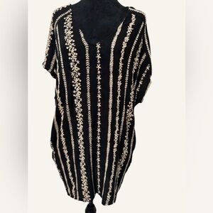 By Together Embroidered Boho Chic Tunic with V-Neck, pockets size S
